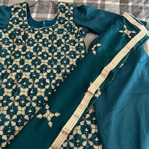 Women’s Salwaar Kameez